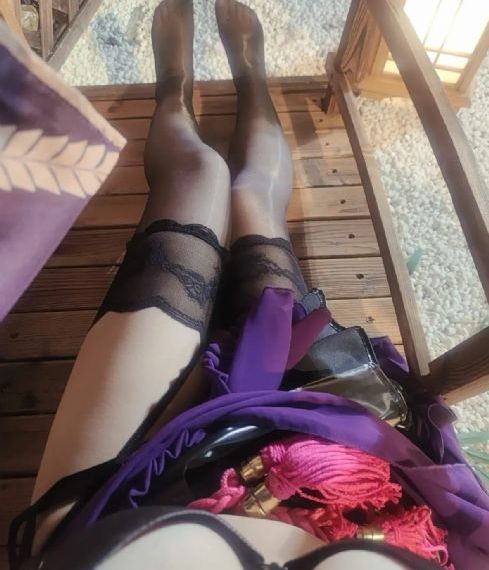 老头边吃奶边弄进去呻吟_BD全集在线观看